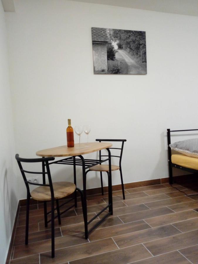 Penzion Maco Buchlovice Extérieur photo